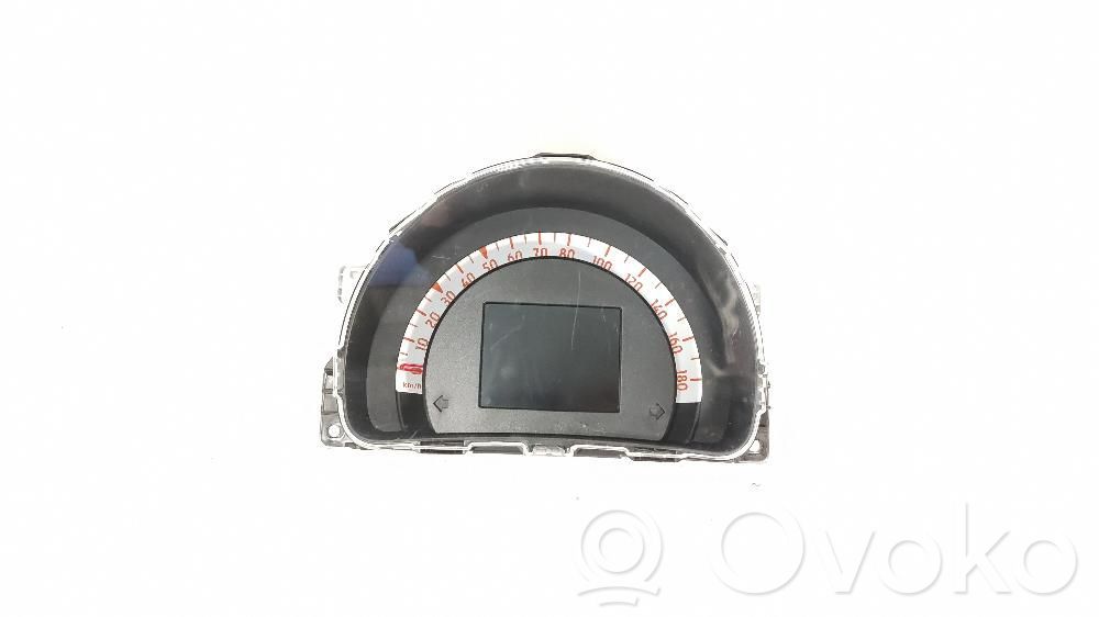 Smart ForTwo II Vitezometru (grup de instrumente) 