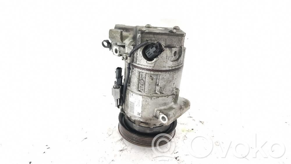 Renault Clio IV Air conditioning (A/C) compressor (pump) 