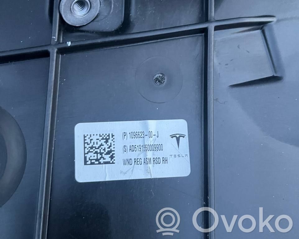 Tesla Model 3 Mechanizm wycieraczek szyby przedniej / czołowej 