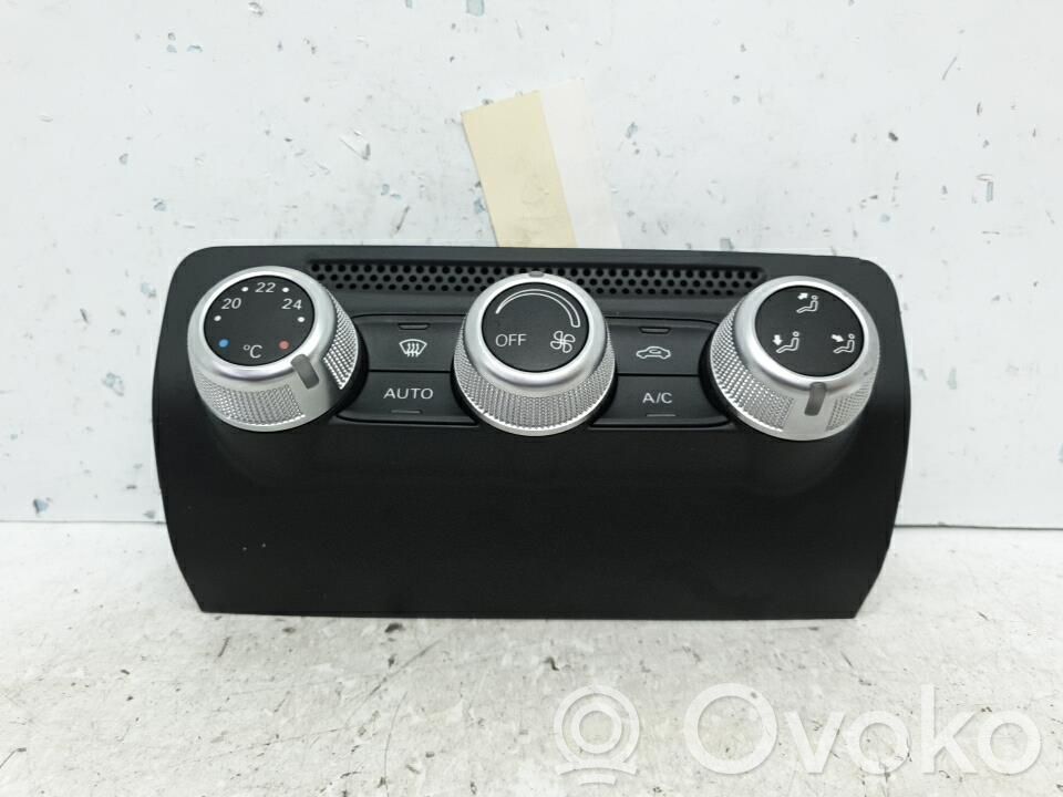 Audi A1 Climate control unit 