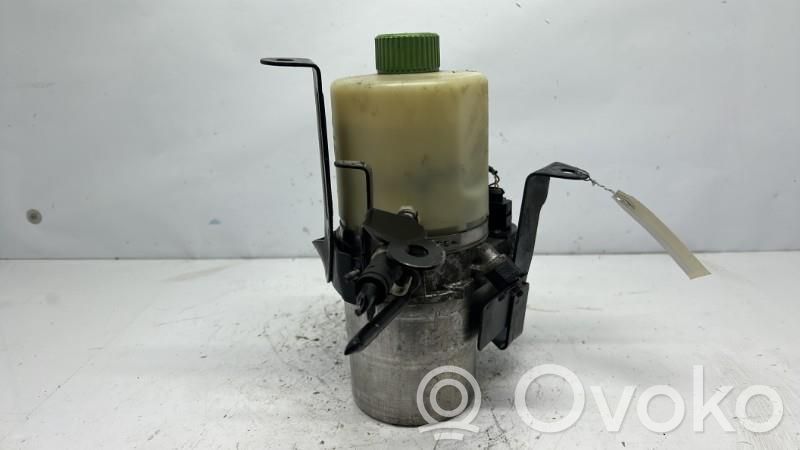Skoda Fabia Mk2 (5J) Ohjaustehostimen pumppu 