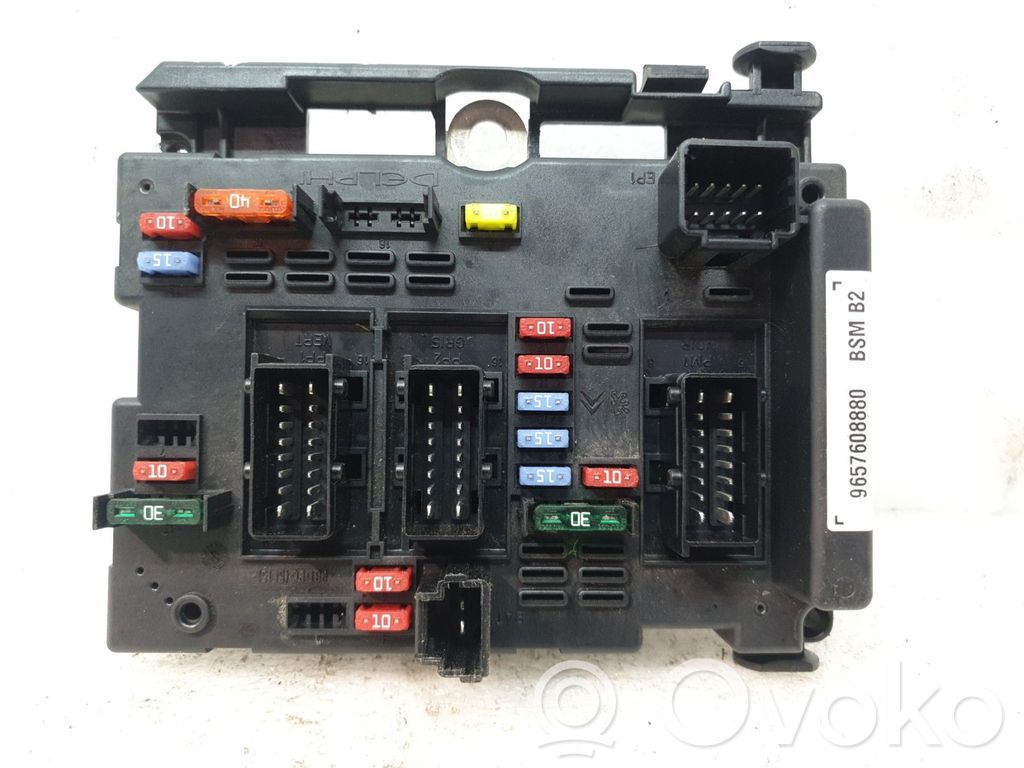 Peugeot 206+ Unidad de control del BSM 