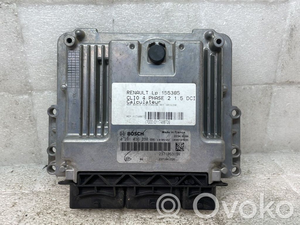 Renault Clio IV Engine control unit/module 