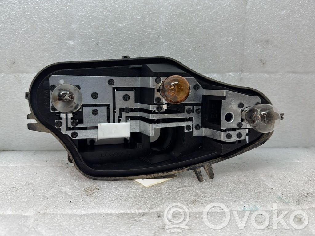 Citroen C3 Takavalon polttimon suojan pidike 