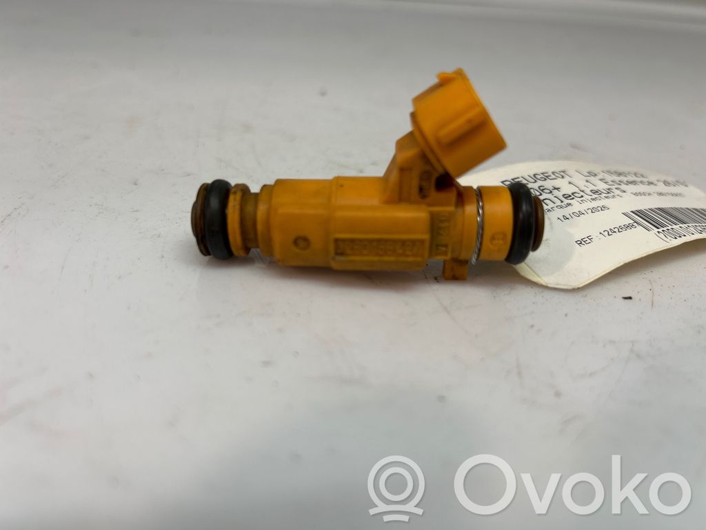 Inyector de combustible   1984H6,280156427