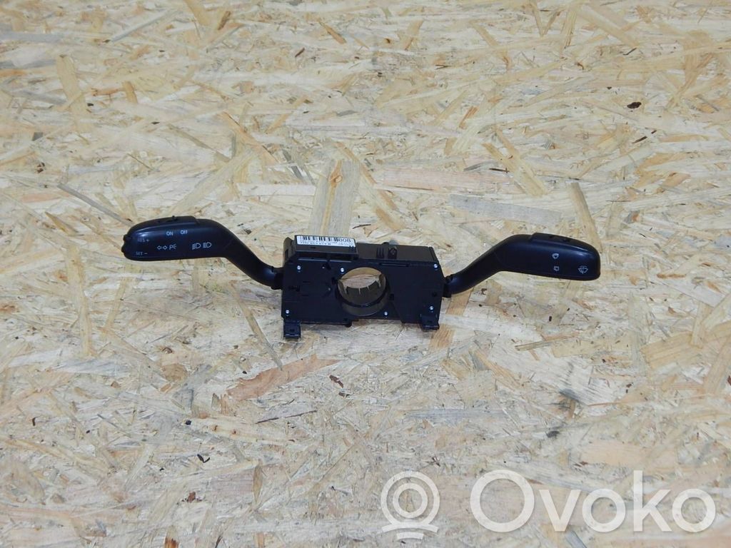 Volkswagen Multivan T5 Bloc semnalizator și ștergător parbriz 