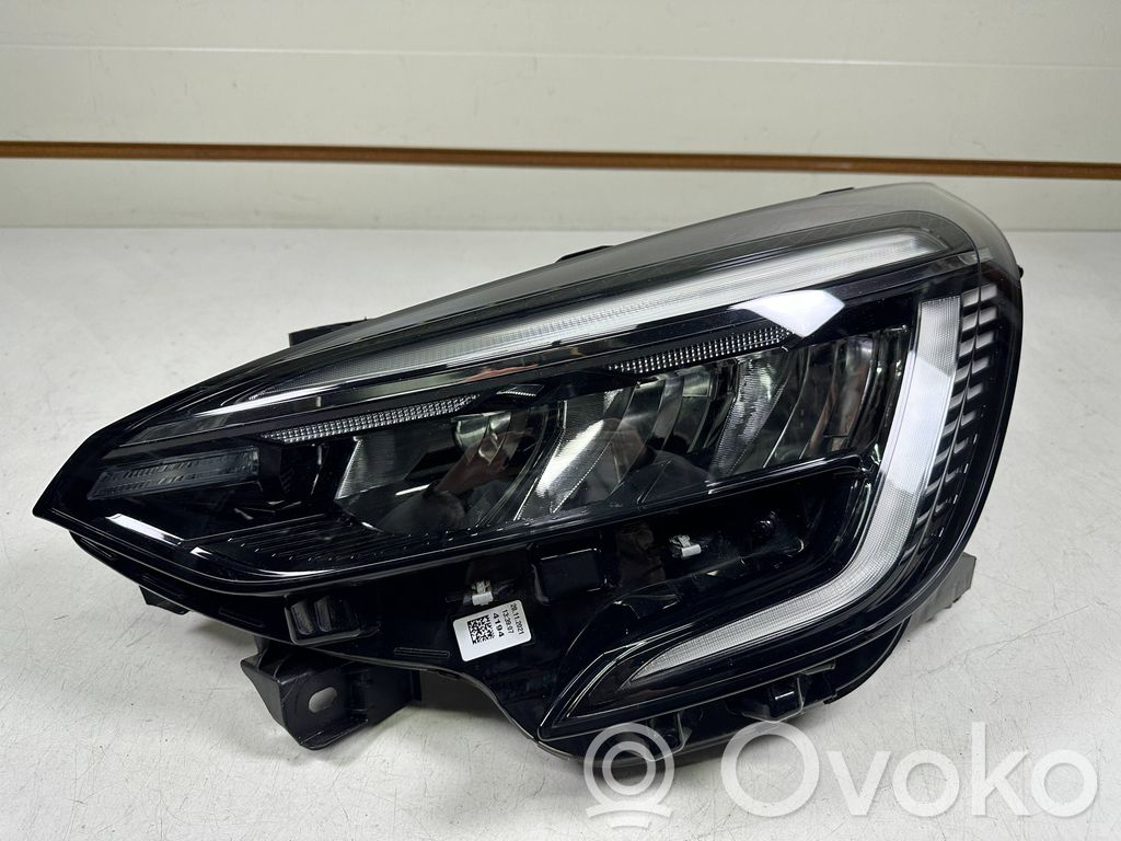 Renault Clio V Headlight/headlamp 
