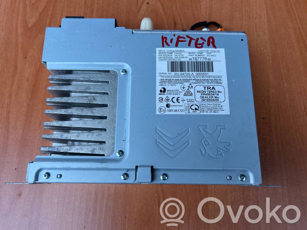 Peugeot Rifter Panel / Radioodtwarzacz CD/DVD/GPS 