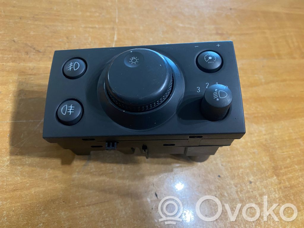 Opel Vectra C Light switch 