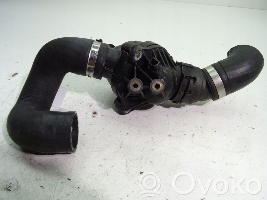 BMW 3 E90 E91 Carcasa del termostato 