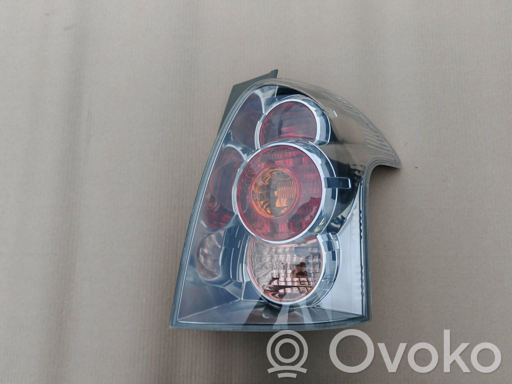 Toyota Corolla Verso AR10 Rear/tail lights 