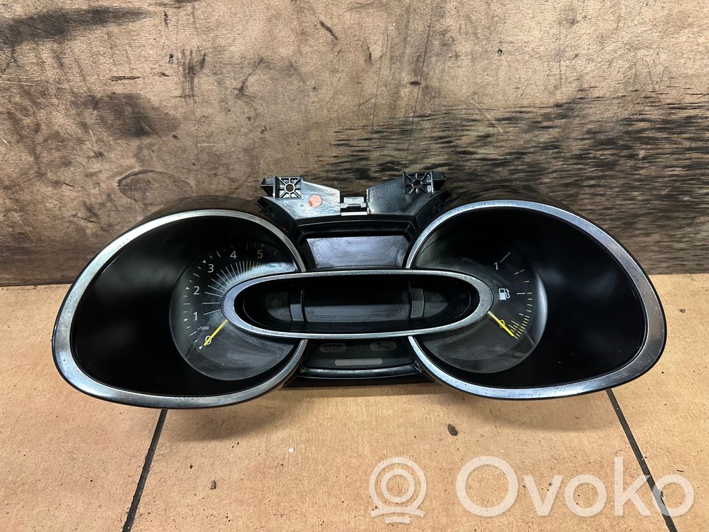 Renault Clio IV Speedometer (instrument cluster) 