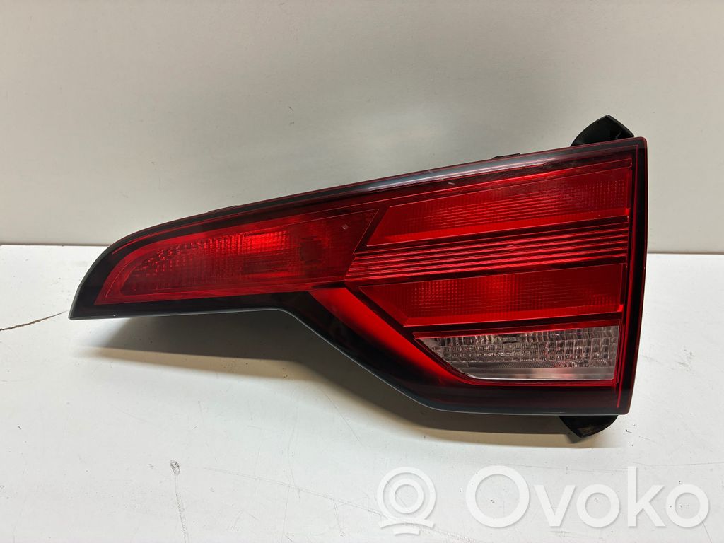 Audi A4 S4 B9 Galinis žibintas dangtyje 