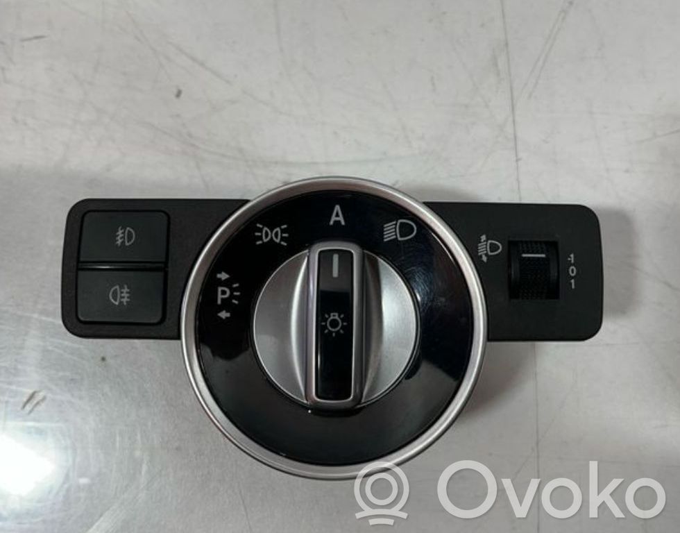 Mercedes-Benz C W204 Interruptor de luz 