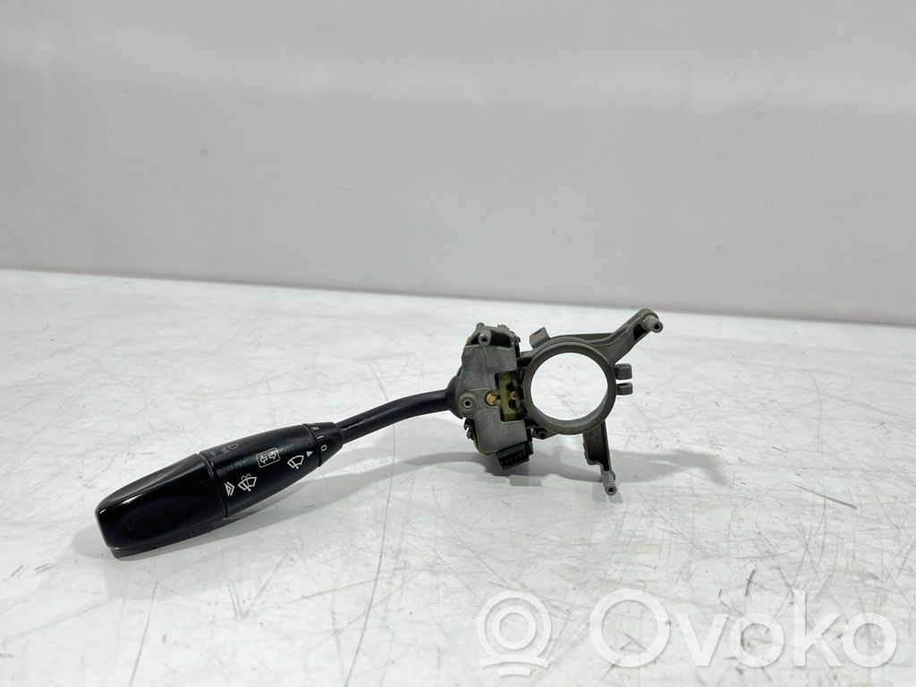 Mercedes-Benz C W203 Palanca de intermitentes 