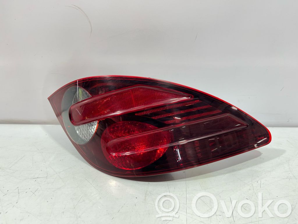 Mercedes-Benz R W251 Lampă spate în caroserie 