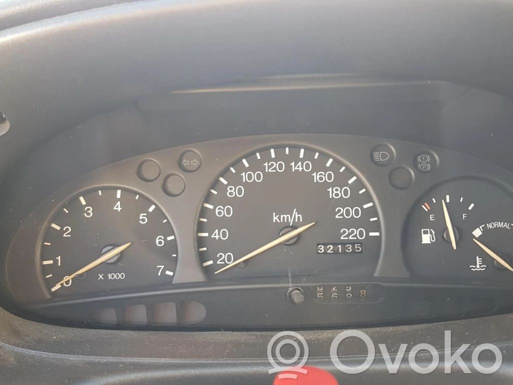 Speedometer (instrument cluster)