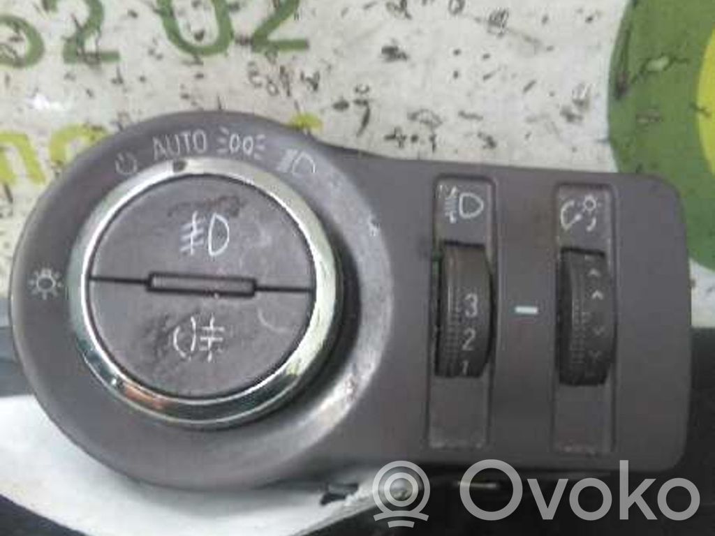 Opel Insignia A Interruptor de control del panel de luces 