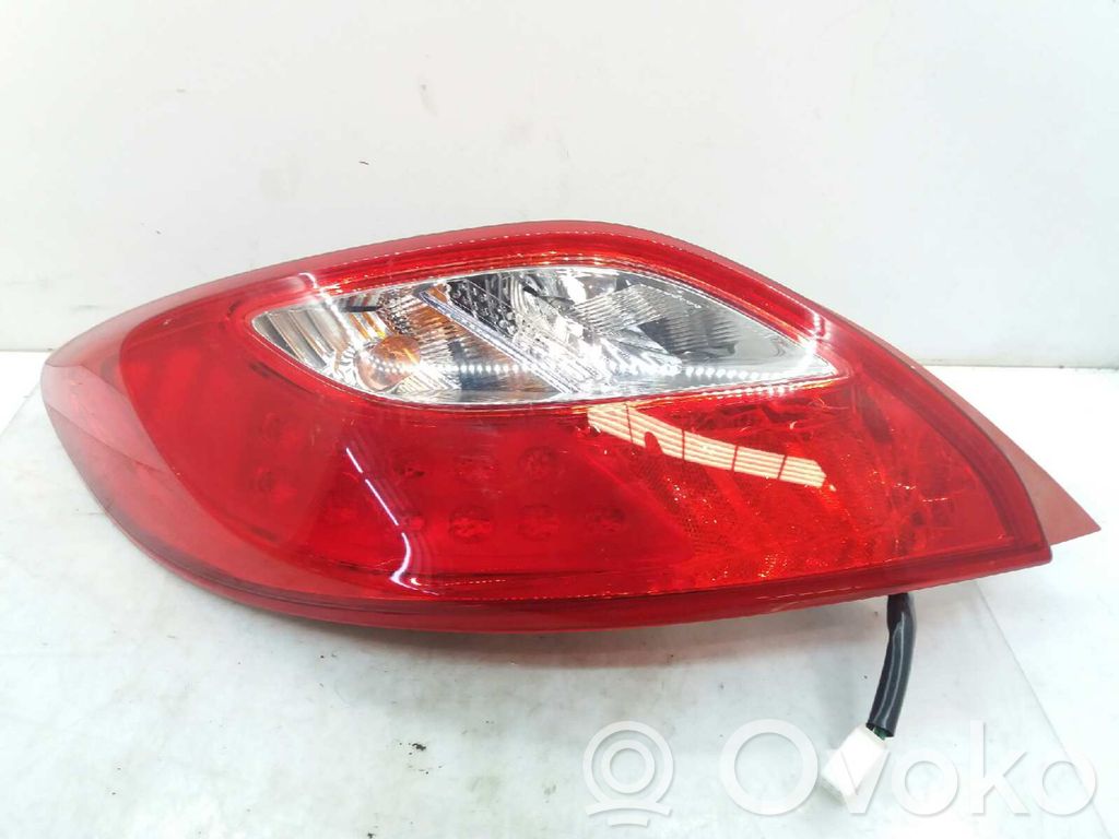 Mazda 2 Takavalot 