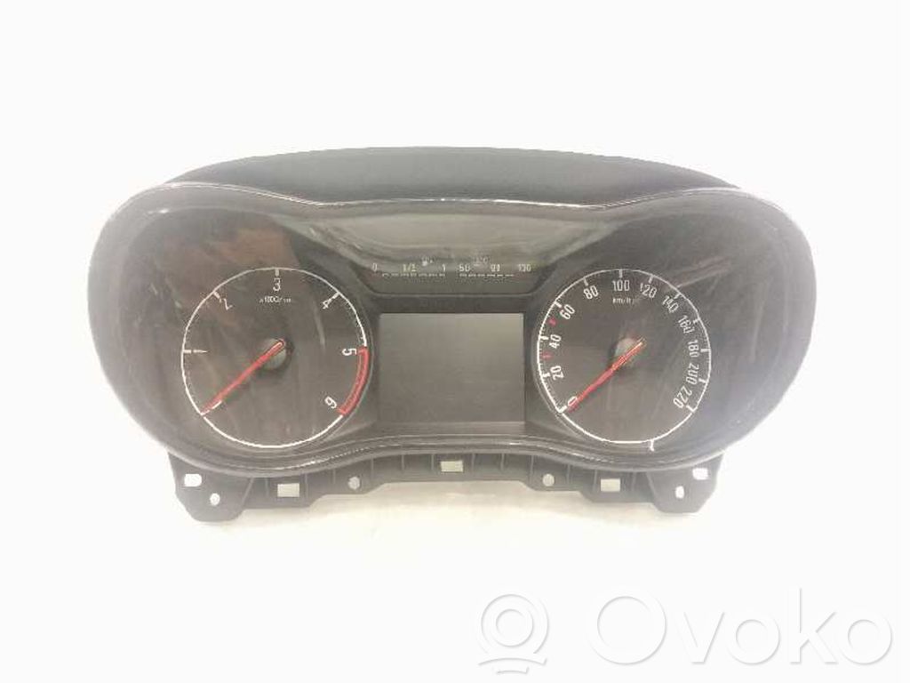 Opel Corsa E Nopeusmittari (mittaristo) 