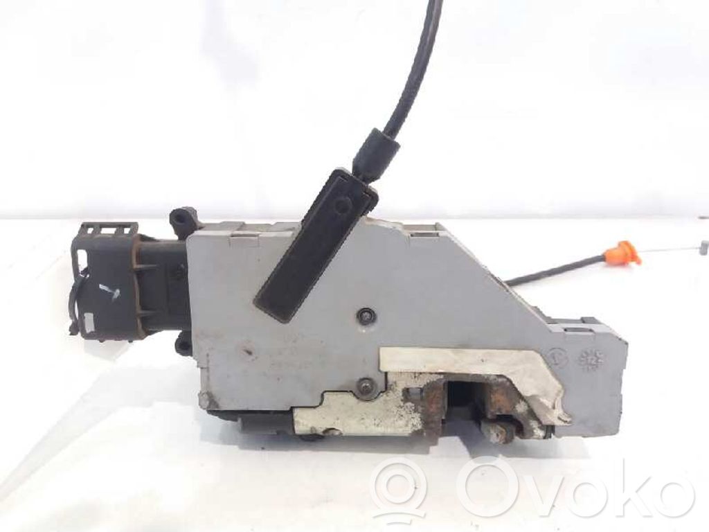 Citroen C4 Grand Picasso Takaoven lukko 