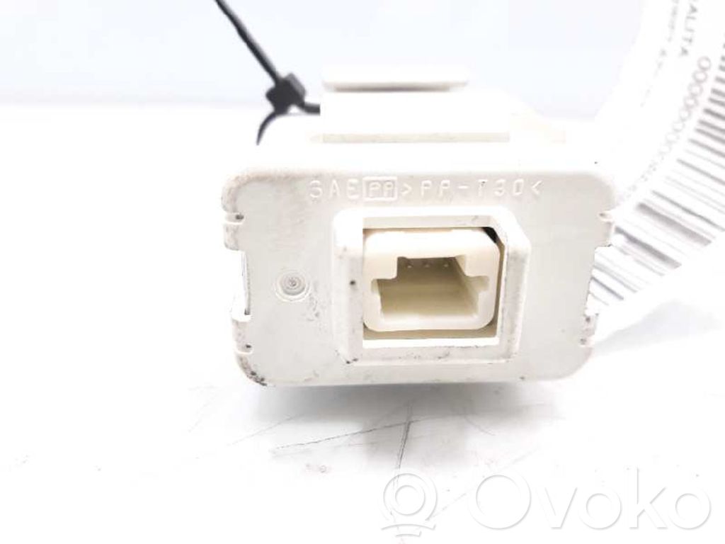 Suzuki Swift II Engine control unit/module 