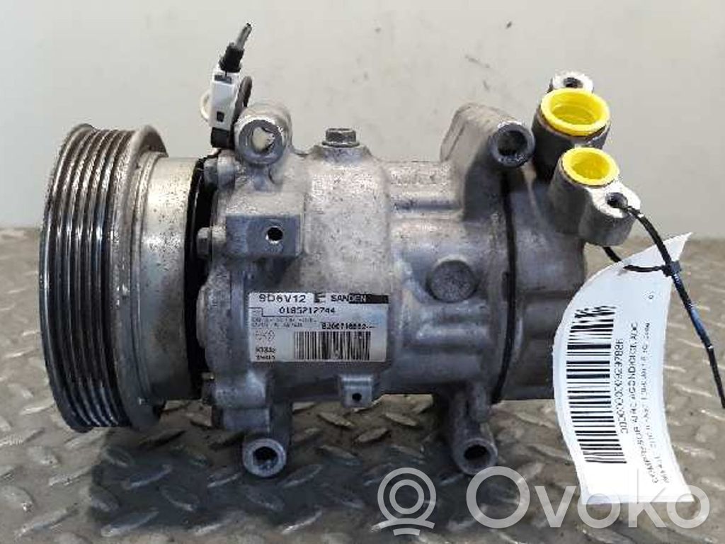 Renault Clio III Kompresor / Sprężarka klimatyzacji A/C 