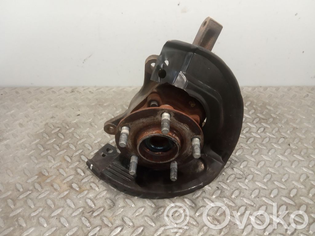 Mitsubishi Grandis Achsschenkel vorne 