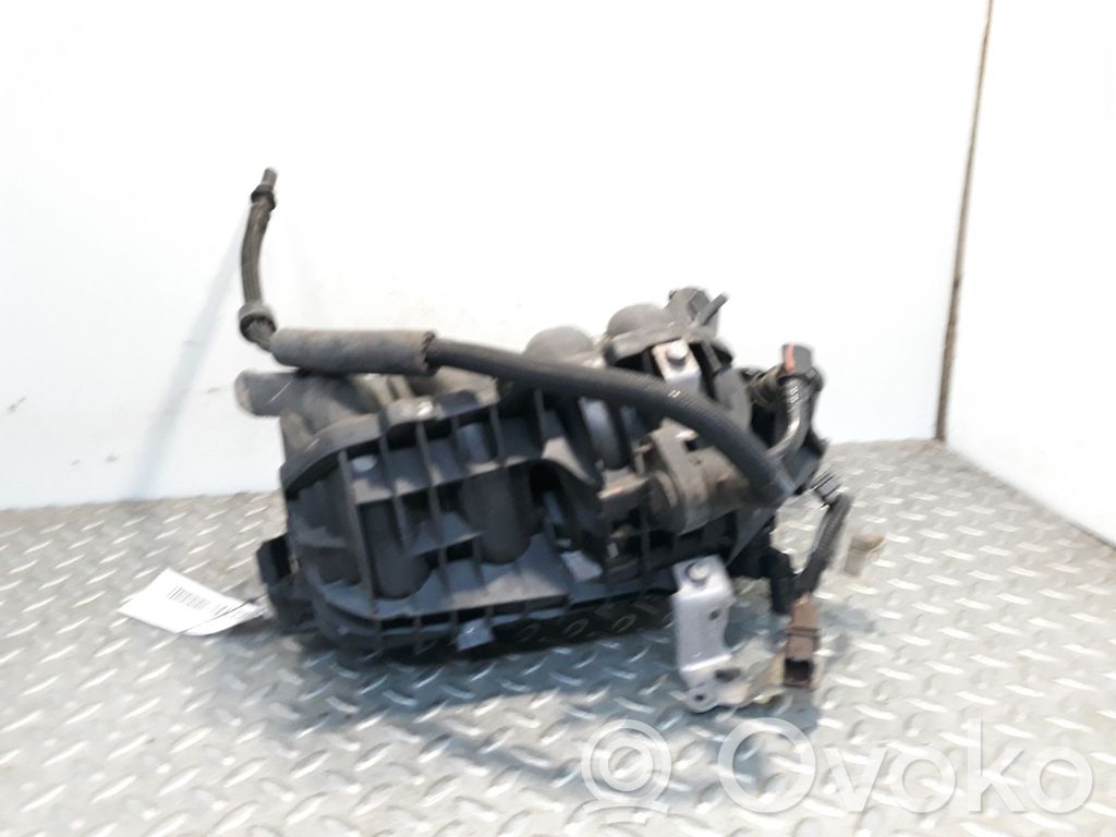 Peugeot 308 Kolektor ssący 