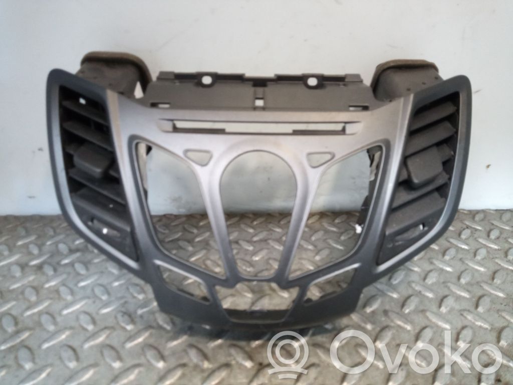 Ford Fiesta Owiewka / Deflektor powietrza szyberdachu 