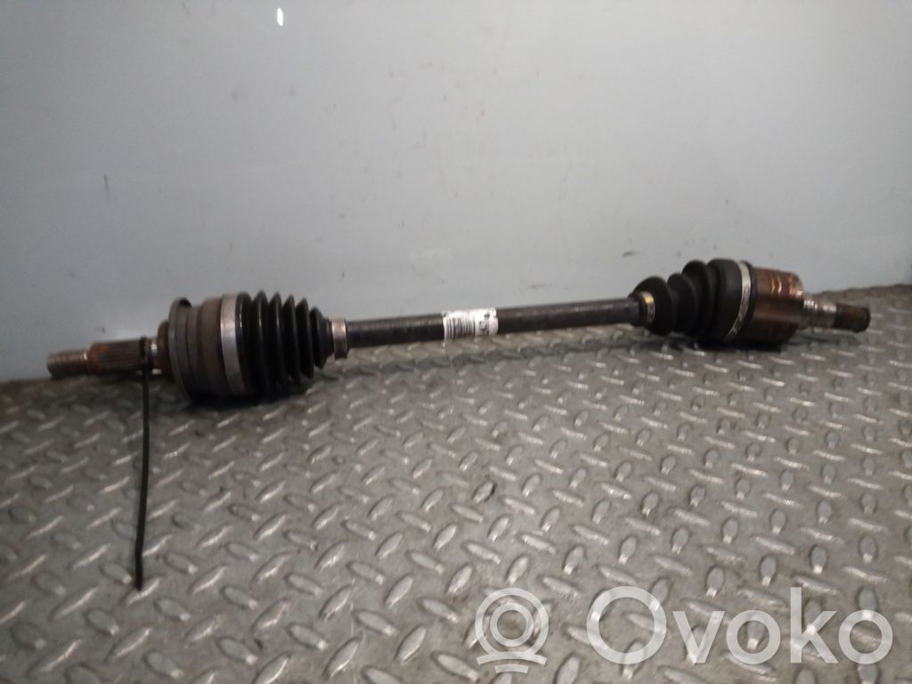 Suzuki Swift I Eje de transmisión delantero 