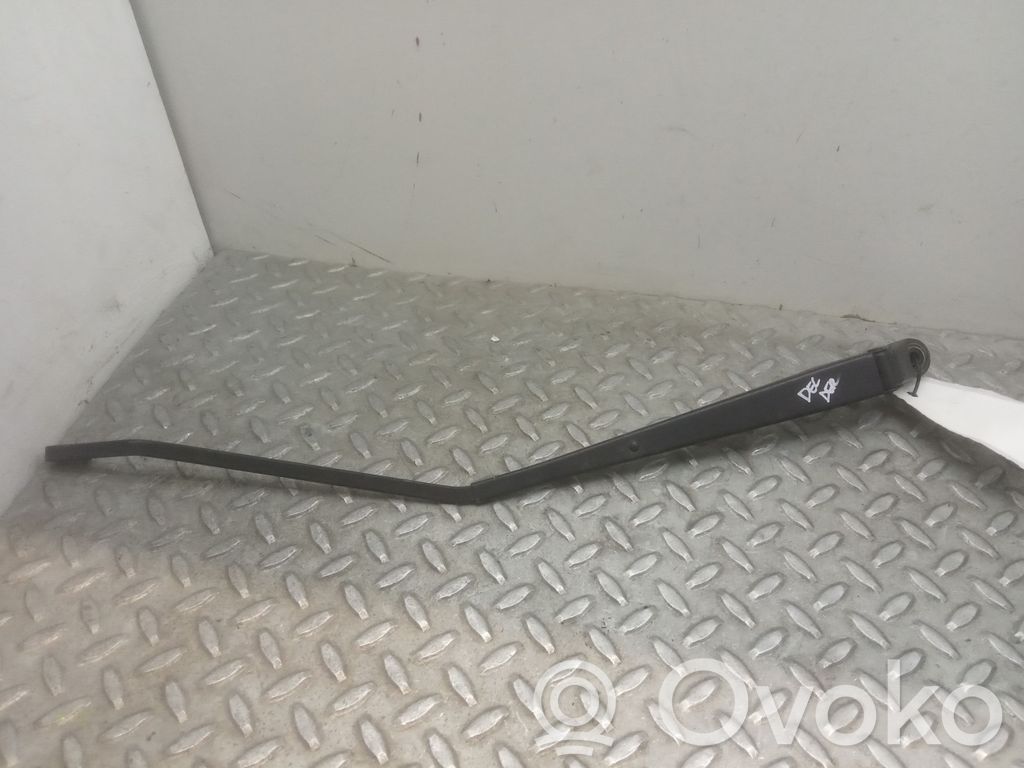 Suzuki Swift I Braccio della spazzola tergicristallo anteriore 