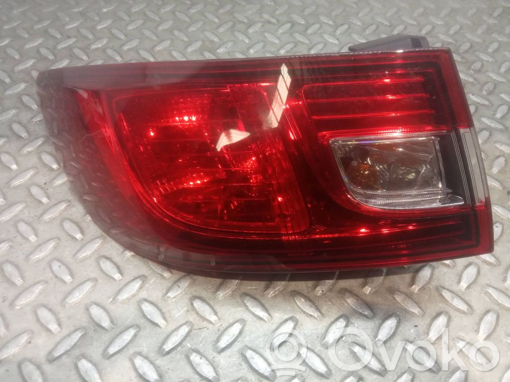 Renault Clio IV Lampa tylna 