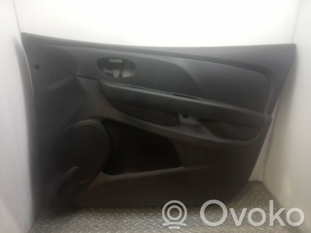 Renault Clio IV Etuoven verhoilu 