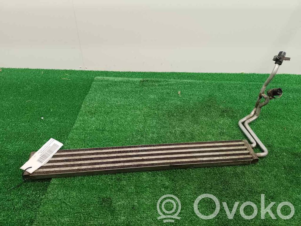 Audi Q7 4L Moottoriöljyn jäähdytinlaite 