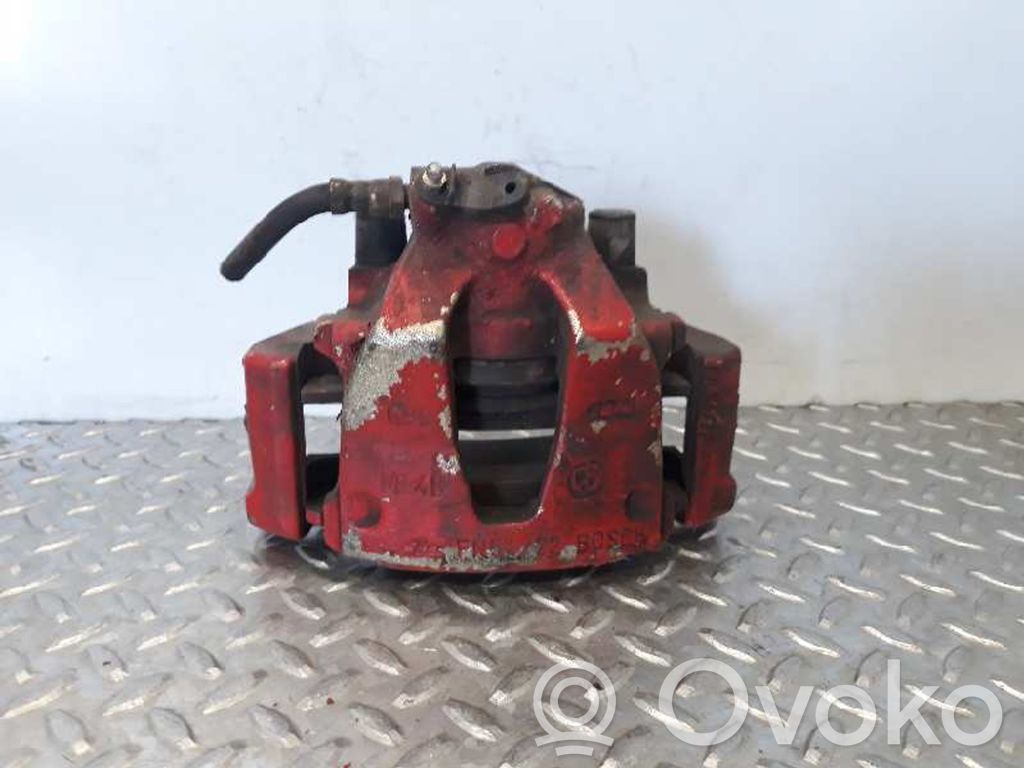 Caliper de freno delantero