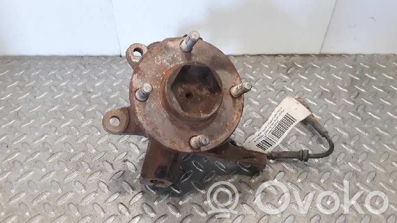 Front wheel hub spindle knuckle