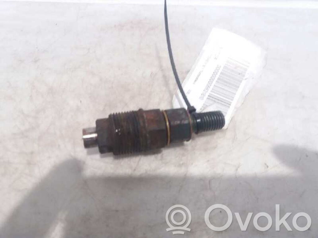 Opel Monterey Wtryskiwacz paliwa 