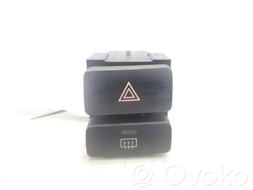 Toyota Corolla E120 E130 Botón interruptor de luz de peligro 