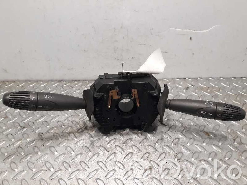 Fiat Punto (188) Interruptor de control multifunción 