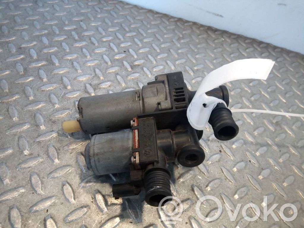 Ilmastointilaitteen putki (A/C)   64118369807