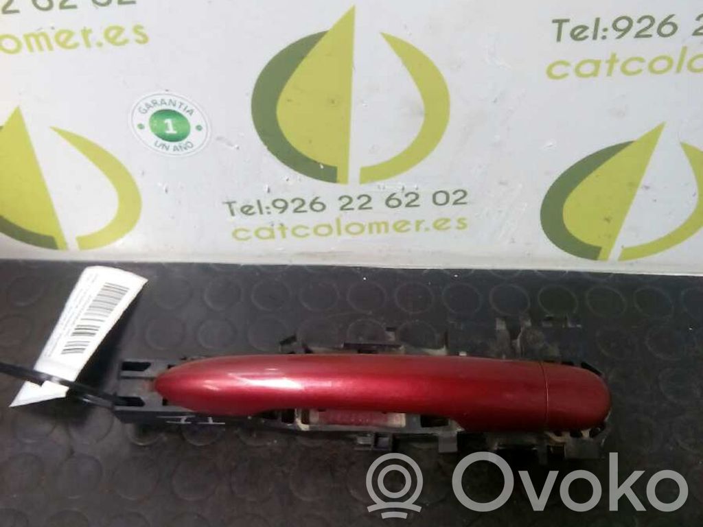 Manecilla externa puerta trasera