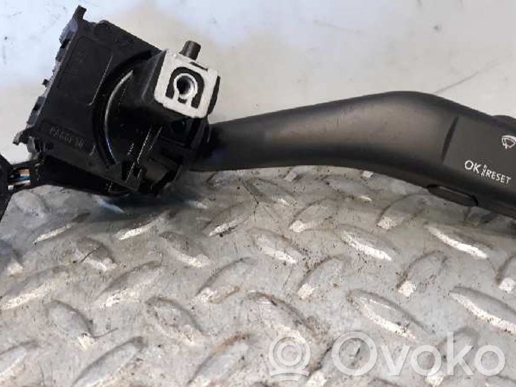 Commodo d'essuie-glace   1K0953519J9B9,1K0953519A