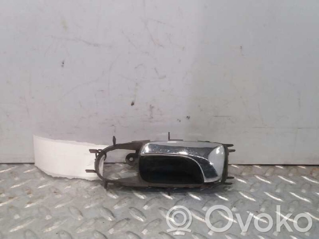 Manecilla interna puerta trasera