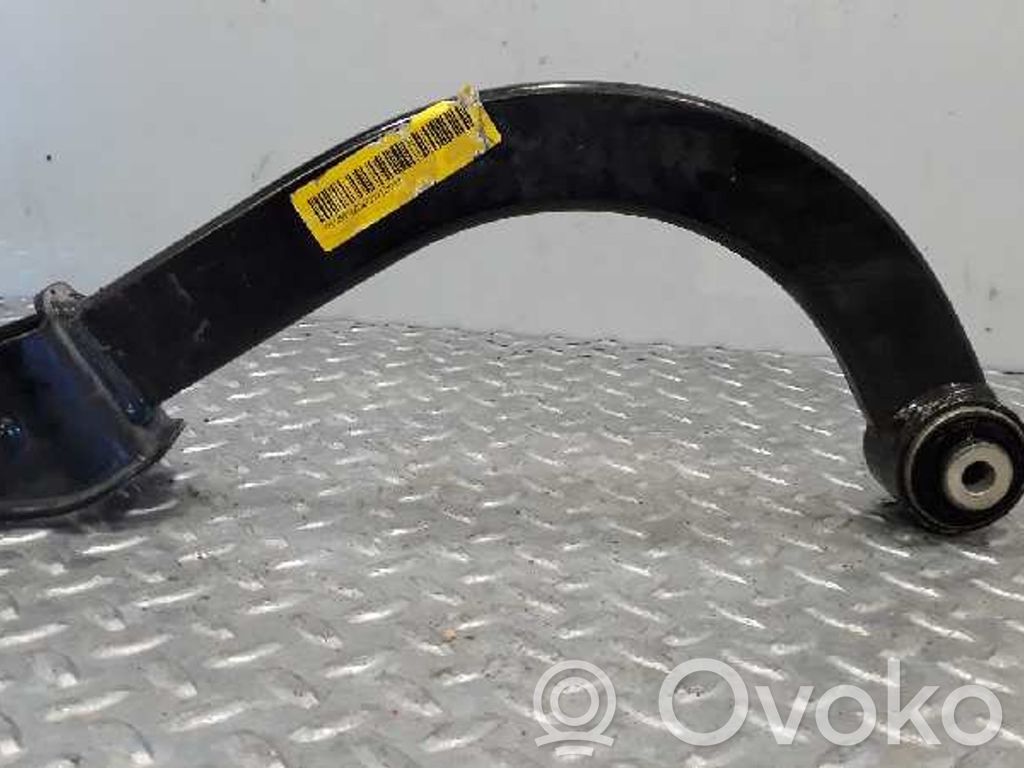 Brazo de suspensión trasero