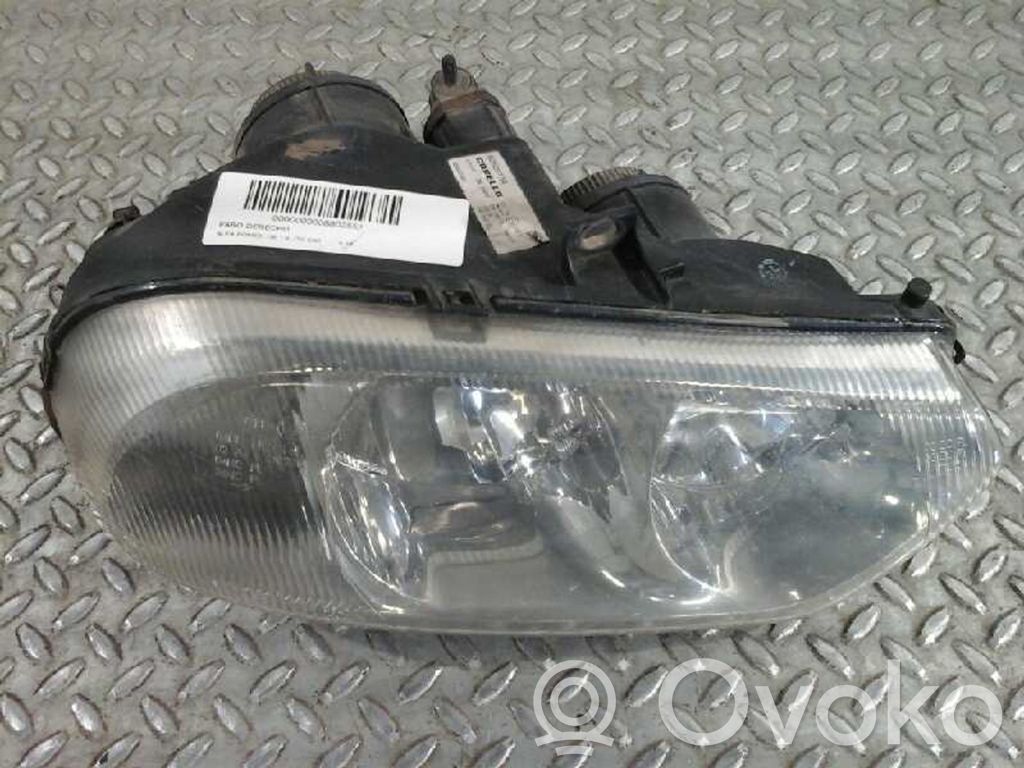 Phare frontale   60620134,38420381