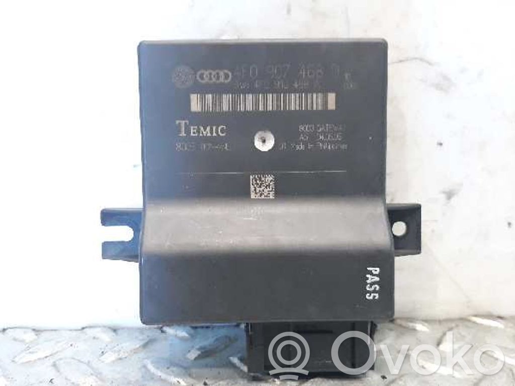 Unidad de control/módulo del motor   4F0910468A