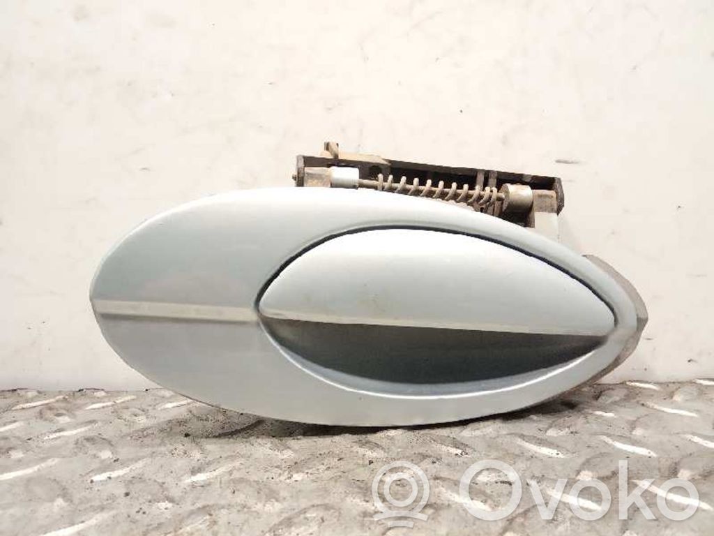 Manecilla externa puerta trasera   9101S8