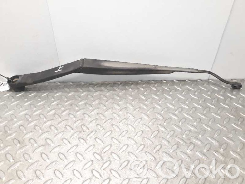 Hyundai Sonata Braccio della spazzola tergicristallo anteriore 