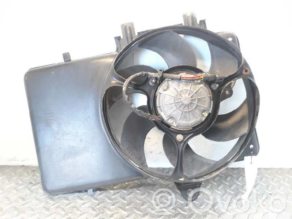 Ford Fiesta Elektryczny wentylator chłodnicy 